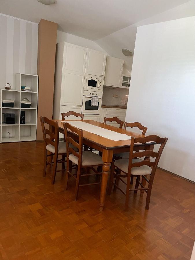 Apartment Zora In The Center Of Crikvenica Exterior foto