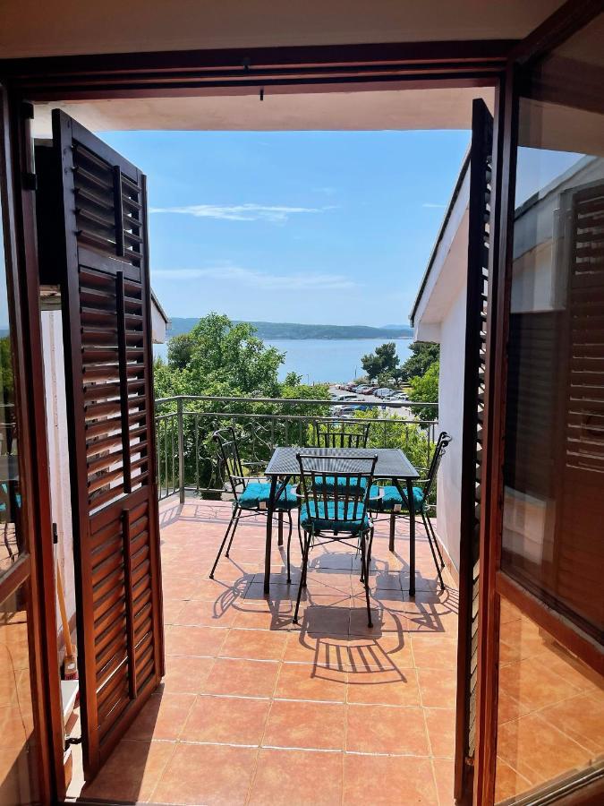 Apartment Zora In The Center Of Crikvenica Exterior foto